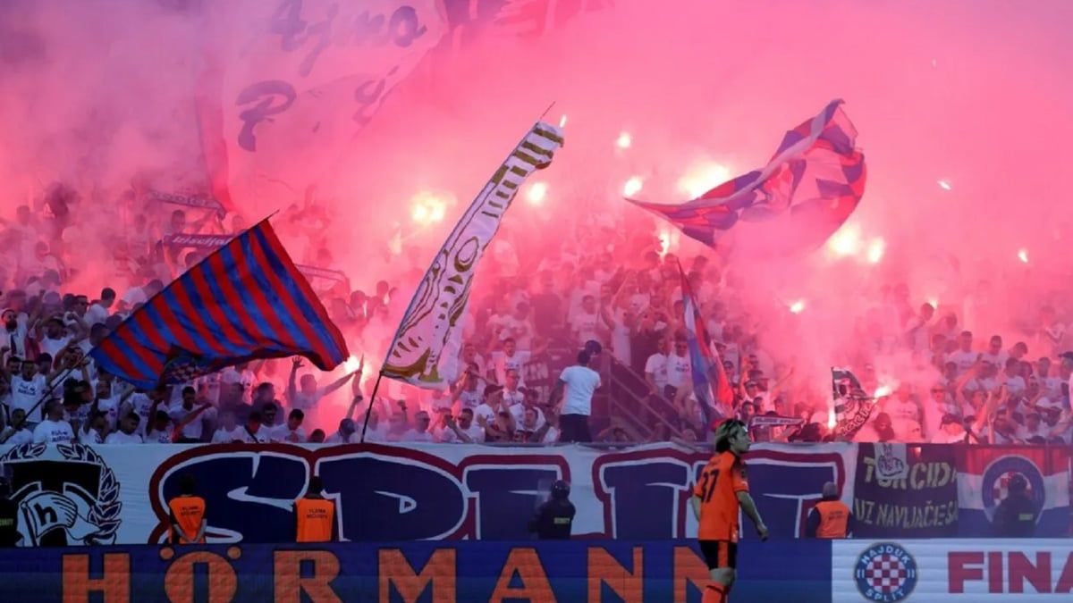 اشتباك بين الجماهير والشرطة عقب نصف نهائي كأس كرواتيا (فيديو)