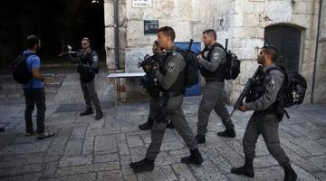 الاحتلال الإسرائيلي يعتقل 14 فلسطينيا من شمال غرب القدس