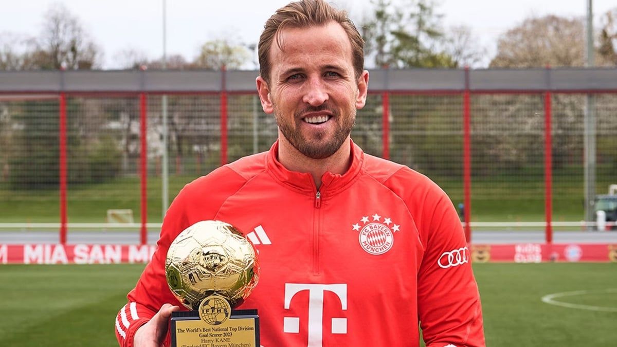 هاري كين يتفوق على رونالدو ويحصد جائزة ثمينة (صورة)