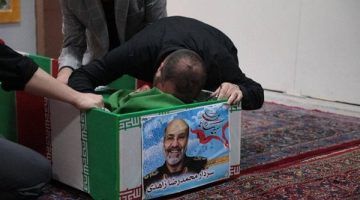 جثمان القائد في الحرس الثوري الإيراني محمد رضا زاهدي يصل أصفهان