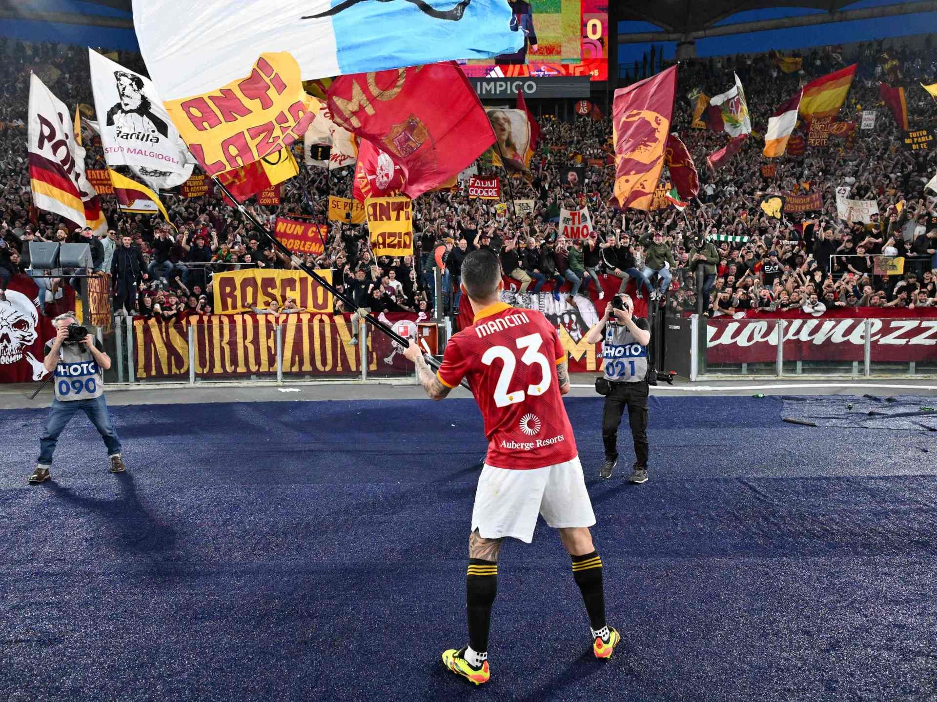 روما يحسم “الديربي” ضد لاتسيو وميلان يكرم وفادة ليتشي - موقع الخليج الان