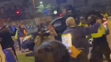 شاهد |السلطات الإكوادورية تعتقل نائب الرئيس السابق من داخل السفارة المكسيكية 06/04/2024 08:58 ص السلطات الإكوادورية تعتقل نائب الرئيس السابق من داخل السفارة المكسيكية .. وقطع العلاقات بين البلدين