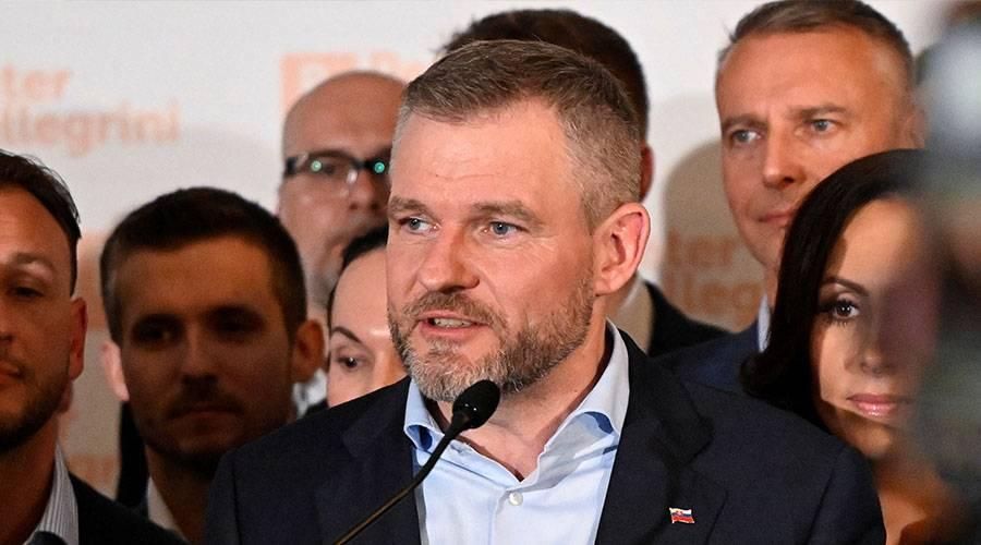 بيليغريني يفوز بالانتخابات الرئاسية في سلوفاكيا