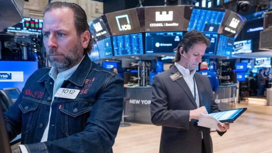 تقييمات «وول ستريت» المرتفعة في دائرة الضوء مجدداً