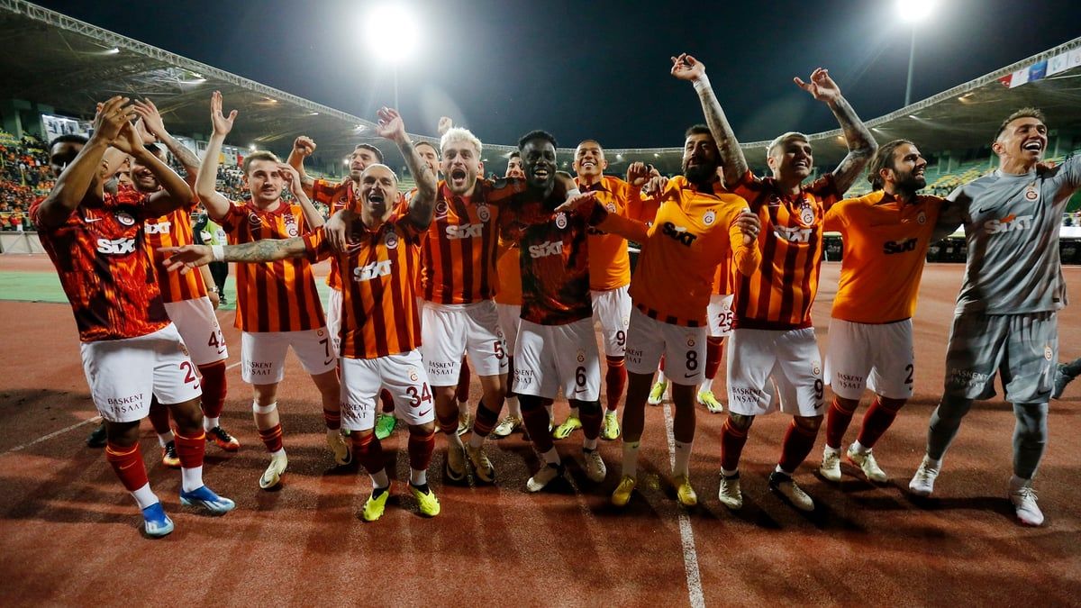 مباراة مدتها دقيقة واحدة.. غلطة سراي بطلاً لكأس السوبر التركي (فيديو)