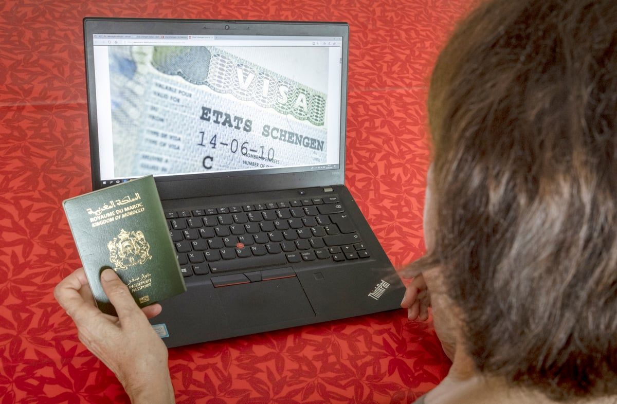 السماح للمغربيات بإصدار جواز السفر لأبنائهن دون موافقة الأب
