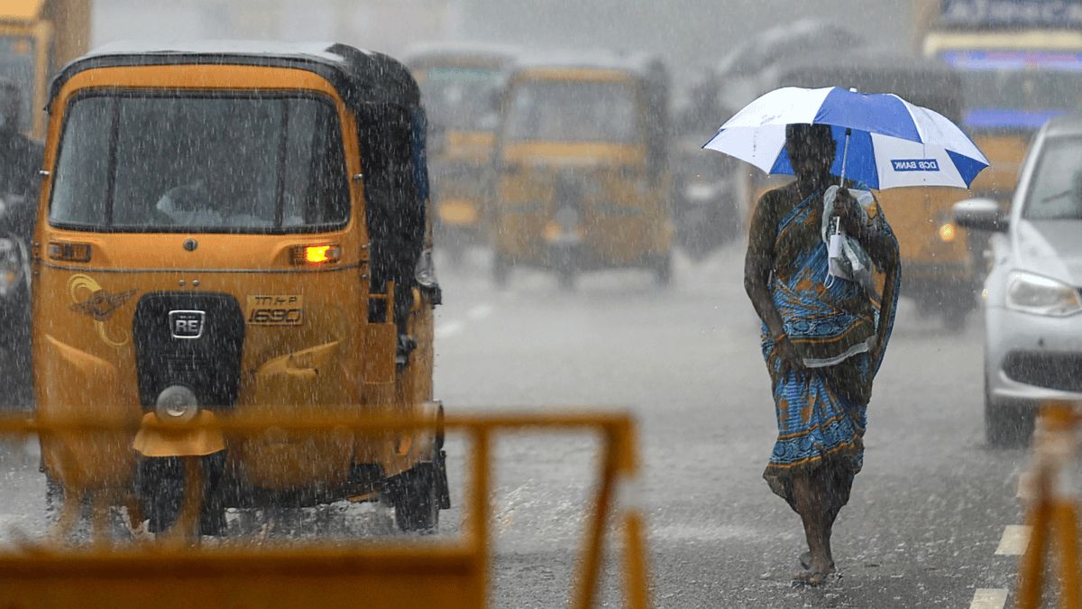صاعقة تقتل شخصين في الهند