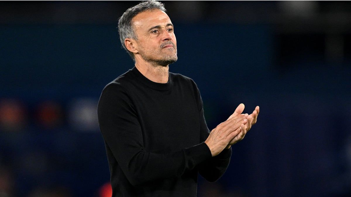 إنريكي يستعيد ذكرى الريمونتادا التاريخية قبل مواجهة برشلونة