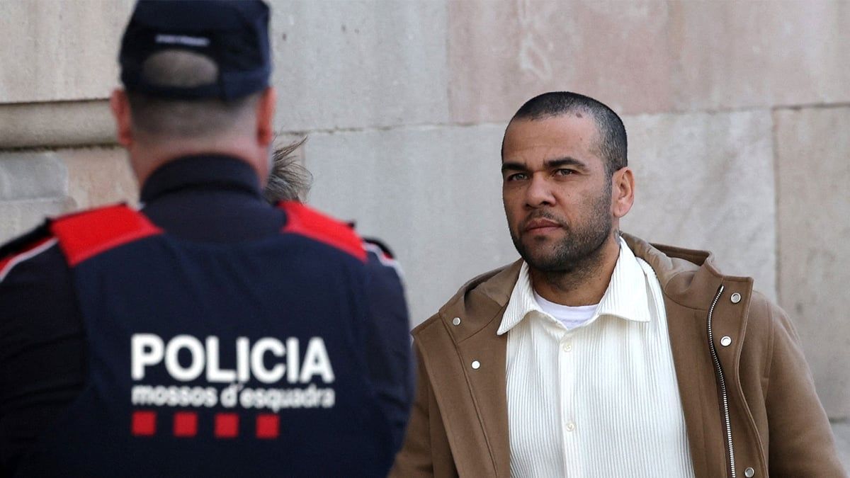 المحكمة ترفض الطعون ضد الإفراج عن داني ألفيس