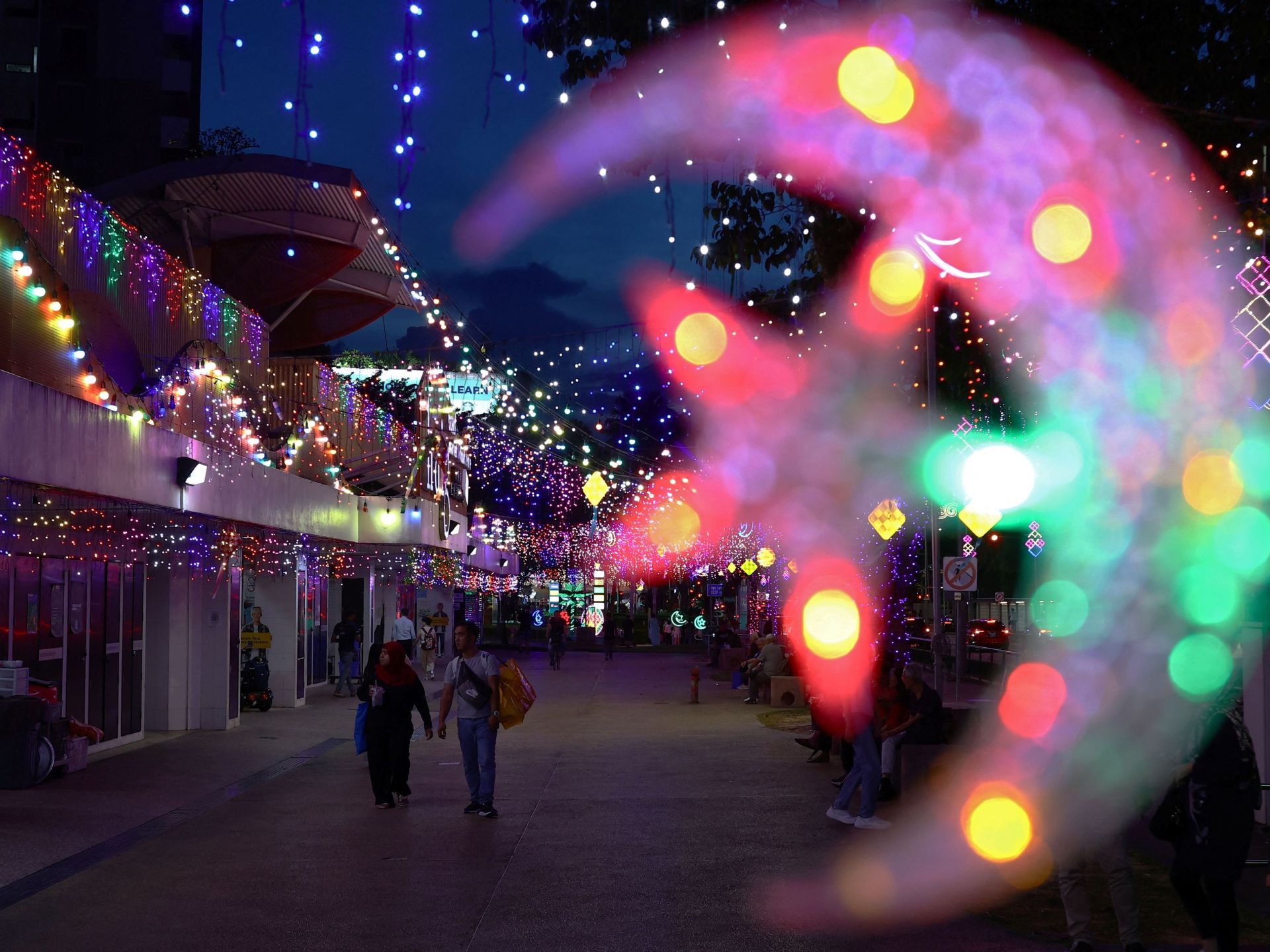 نجوم وأندية كرة القدم يهنئون المسلمين بعيد الفطر السعيد - موقع الخليج الان