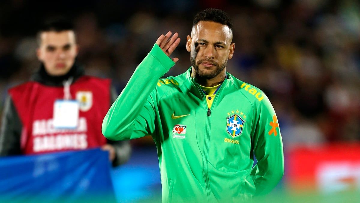 ردا على ما حدث معه.. نيمار يصفع باريس سان جيرمان (صورة)