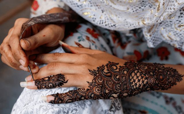 كيف احتفل المسلمون في العالم بعيد الفطر؟ (صور)