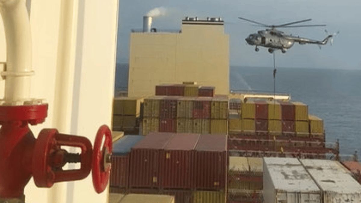 تفاصيل جديدة حول السفينة التي احتجزتها إيران في مضيق هرمز