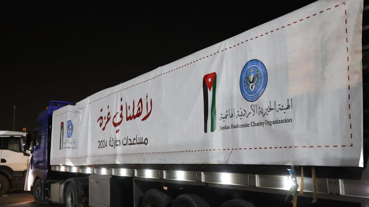 "إغراق غزة بالمساعدات".. ما هدف الإستراتيجية الإسرائيلية الجديدة؟