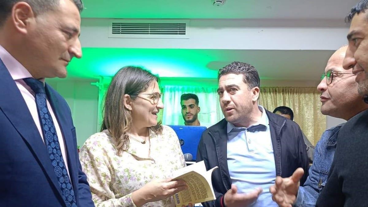 فايزة العماري والدة مبابي تمول مشاريع رياضية وثقافية في الجزائر