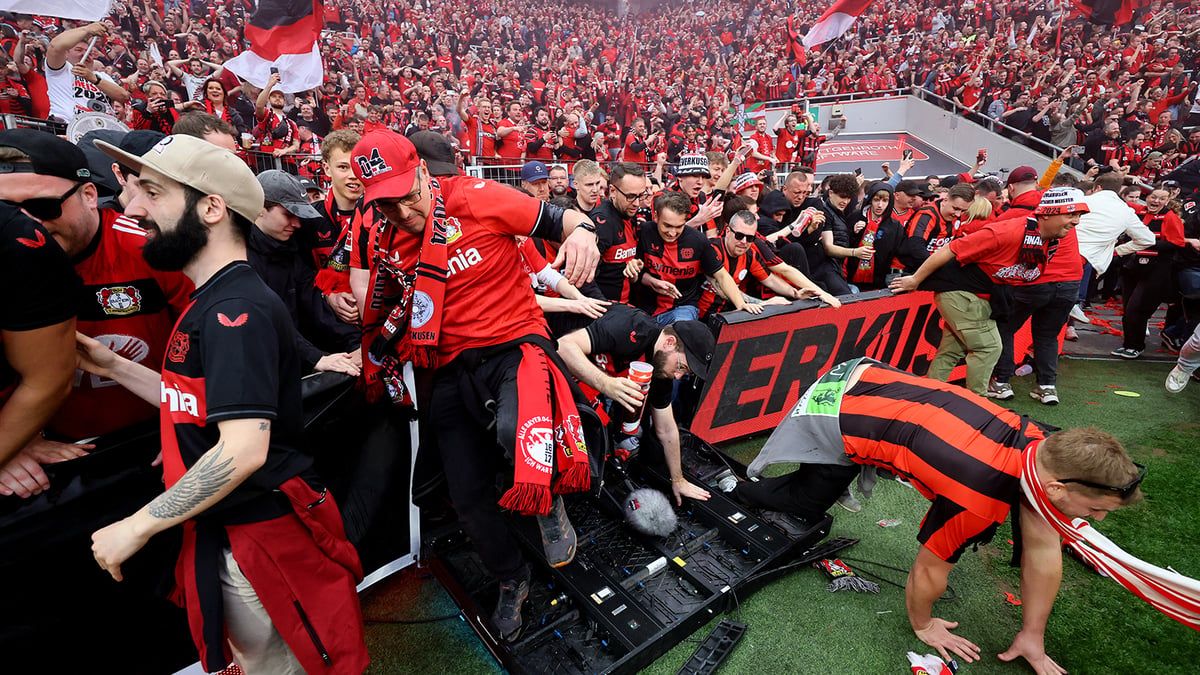 هكذا احتفلت جماهير باير ليفركوزن بأول لقب في الدوري الألماني (فيديو)