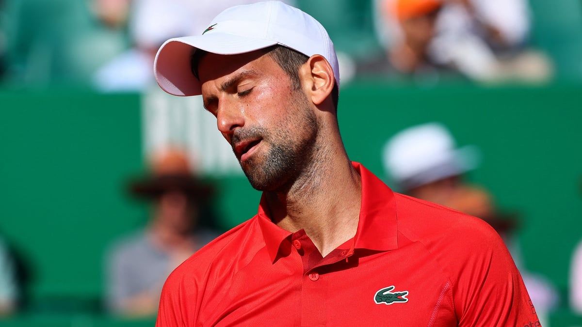 طالبه بالصمت.. ديوكوفيتش ينفعل على مشجع خلال الخسارة أمام كاسبر رود (فيديو)