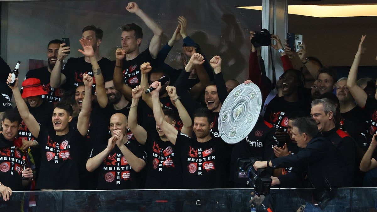 أول تعليق من تشابي ألونسو بعد التتويج التاريخي بالدوري الألماني