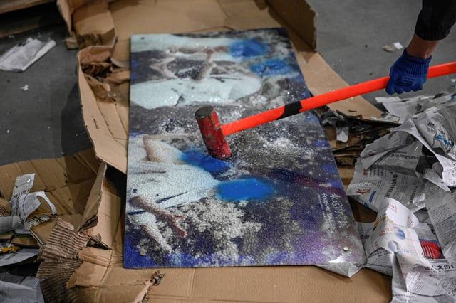 في الصين.. آلة "تطحن" ذكريات المُطلّقين لتوليد الكهرباء (صور)