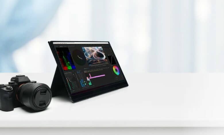 MINISFORUM تكشف النقاب عن أولى شاشاتها المحمولة - موقع الخليج الان