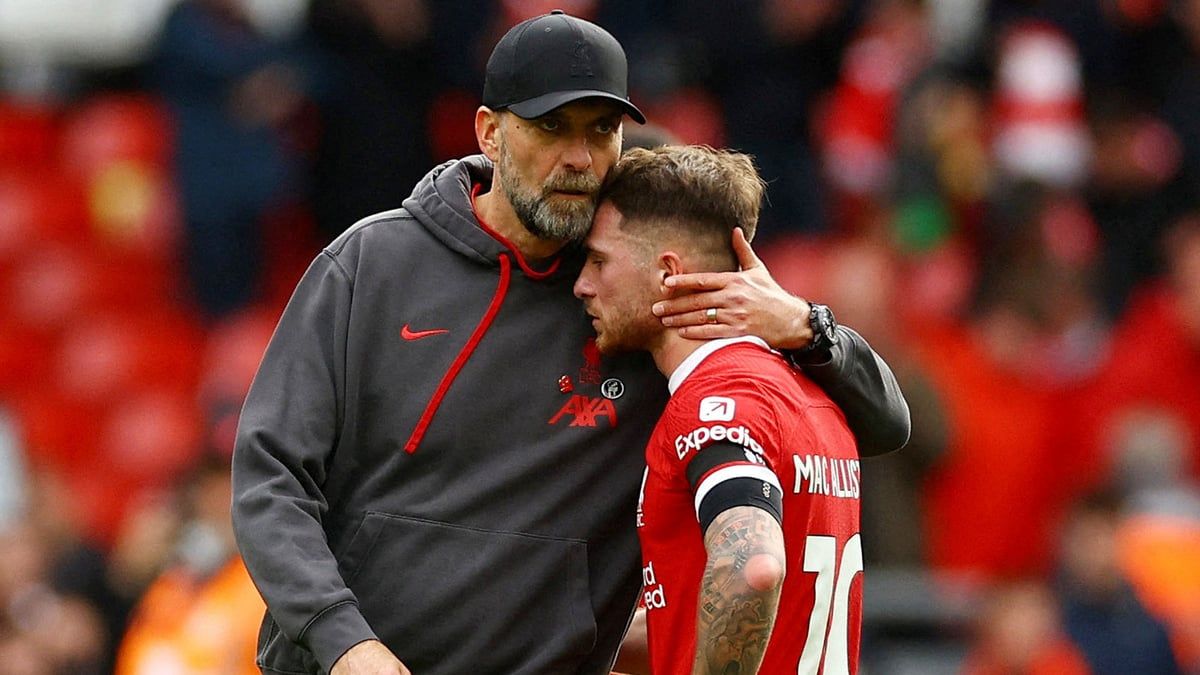 الماضي يعيد نفسه.. لعنة ليفربول بدأت بقدَمَيْ جيرارد