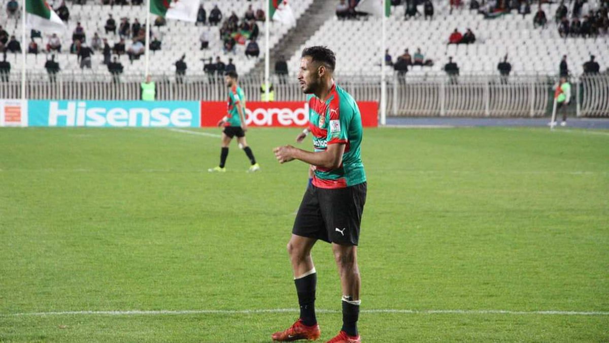 تصرف مثير من يوسف بلايلي تجاه الحكمة غادة محاط (فيديو)