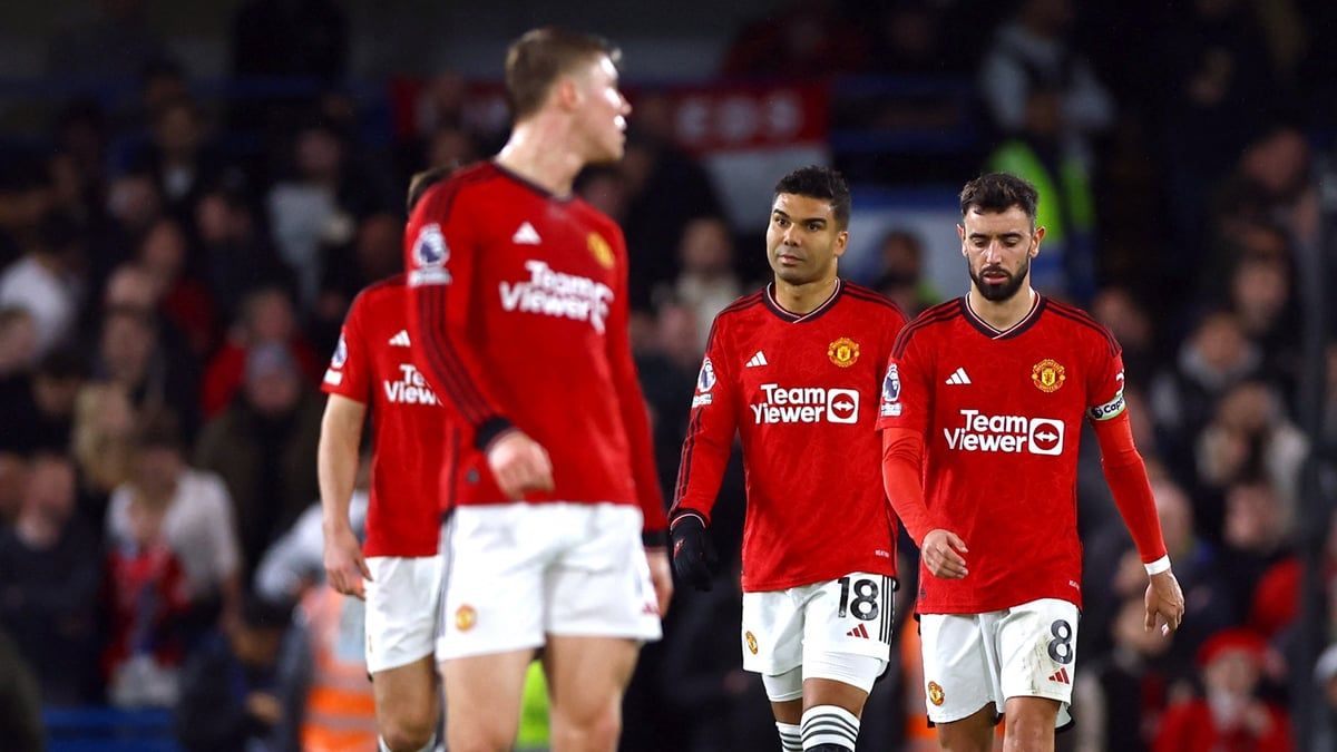 نجم كبير يغادر مانشستر يونايتد الصيف المقبل