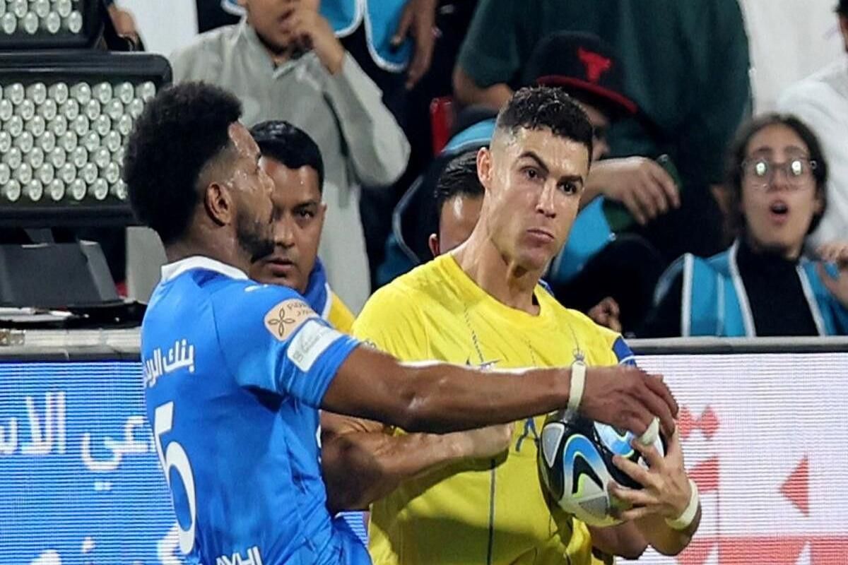 بعد طلب إفادته من لجنة الانضباط | رونالدو يرد للمرة الأولى على واقعة طرده بسبب البليهي - موقع الخليج الان