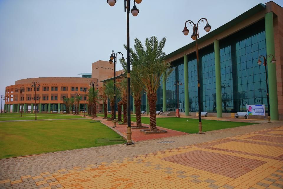 لبرامج الدبلوم | تخصصات جامعة الحدود الشمالية ونسب القبول فيها - موقع الخليج الان