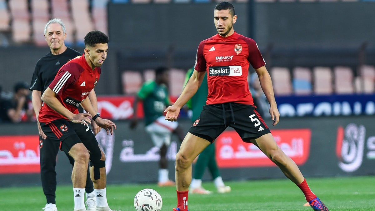 عقاب فوري للاعبي الأهلي بعد الخسارة أمام الزمالك (فيديو)