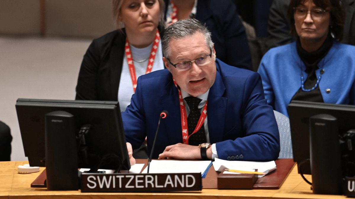 وسط المخاوف من حرب إقليمية.. ما دور "القناة السويسرية"؟