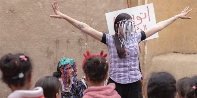 فيلم "رفعت عيني للسماء"..هل يغازل المهرجانات الغربية؟