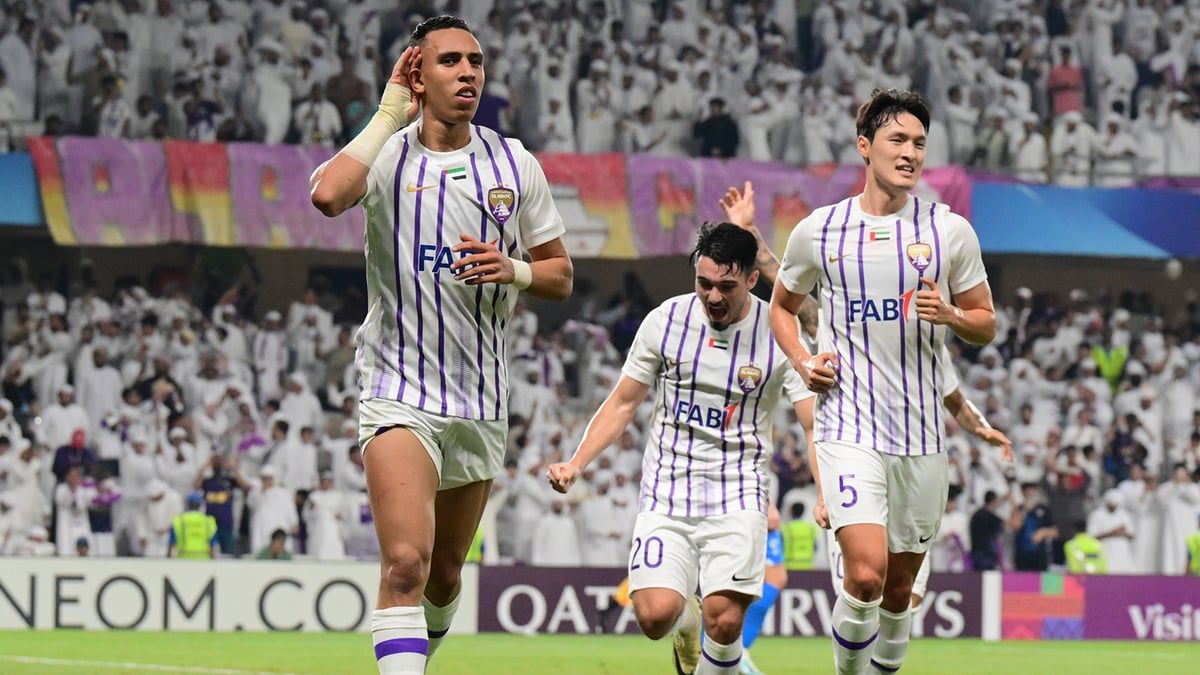 "هاتريك" رحيمي يقود العين لفوز برباعية على الهلال (فيديو)