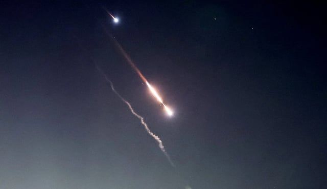 مسؤول أمريكي لـ"الخليج 365": هذه خطتنا لردع إيران ونخشى حرباً شاملة