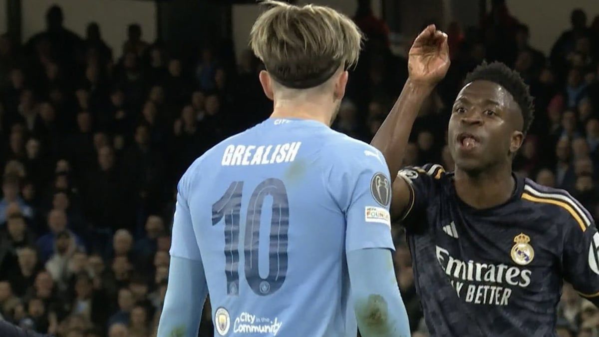 مشادة بين فينيسيوس وغريليش (فيديو)