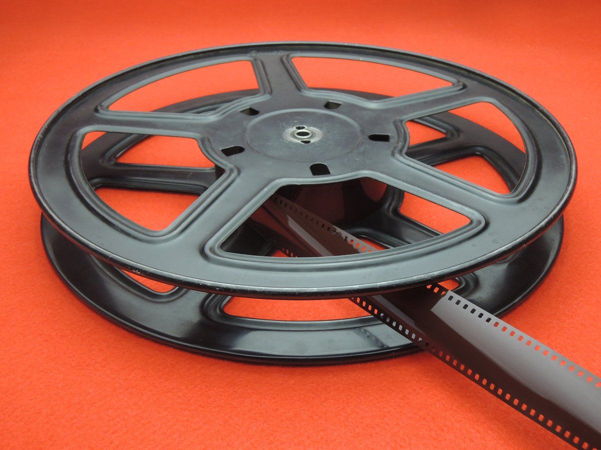 فيلم "رفعت عيني للسماء"..هل يغازل المهرجانات الغربية؟