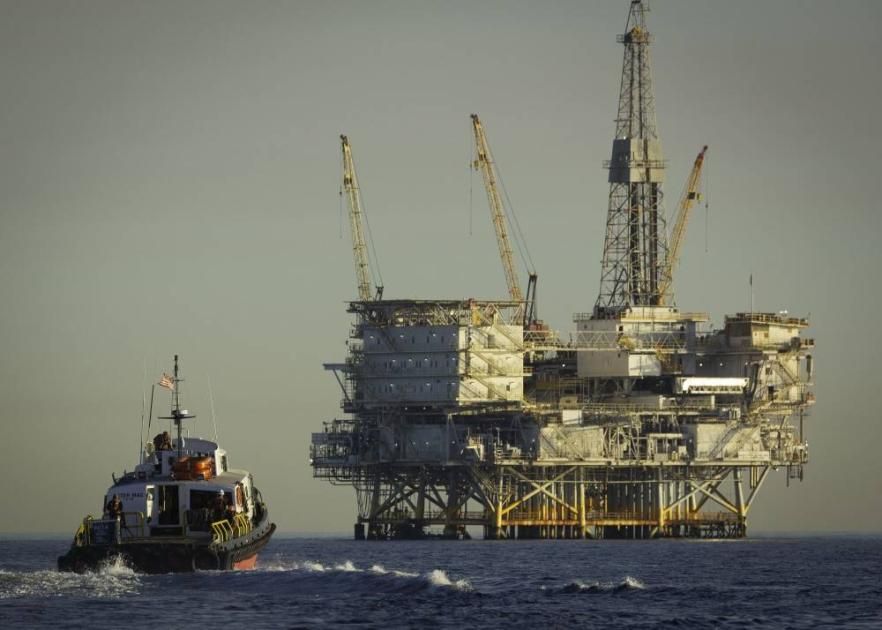 النفط يرتفع بعد تراجع 3% في الجلسة السابقة