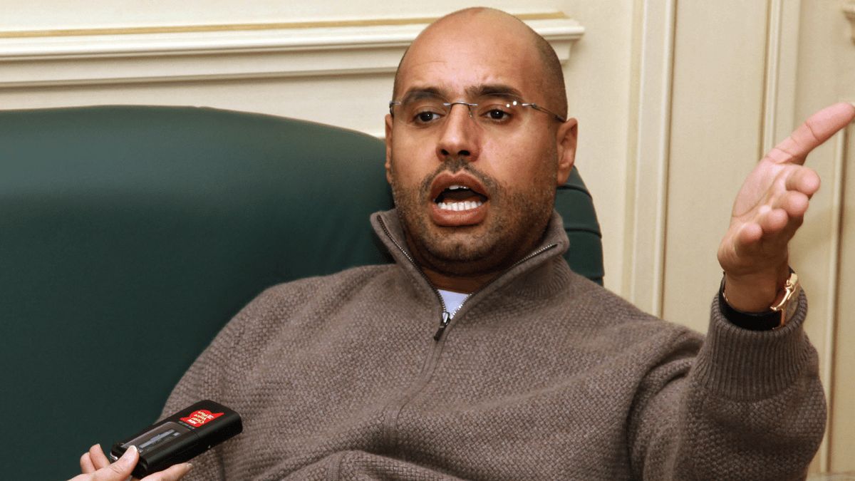 سيف الإسلام القذافي يرد على بيان قبيلة الزنتان بآية من سورة الأنفال