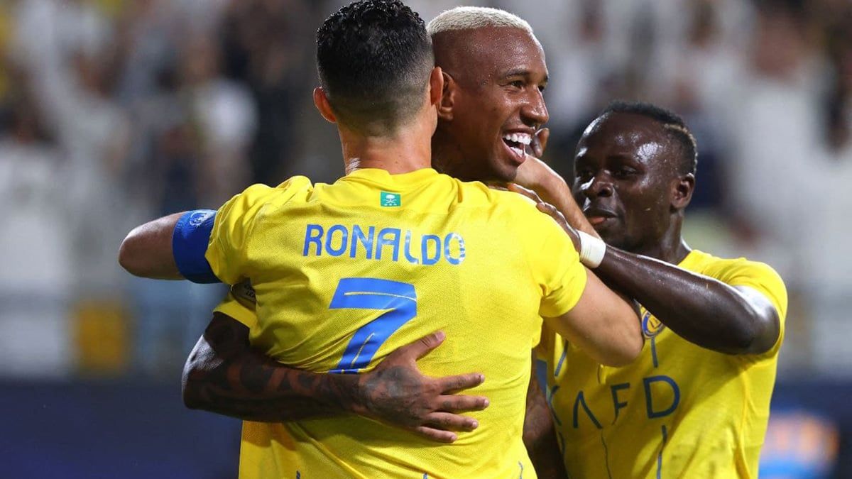 أحدث ظهور للاعب النصر السعودي بعد جراحة التجميل (صورة)