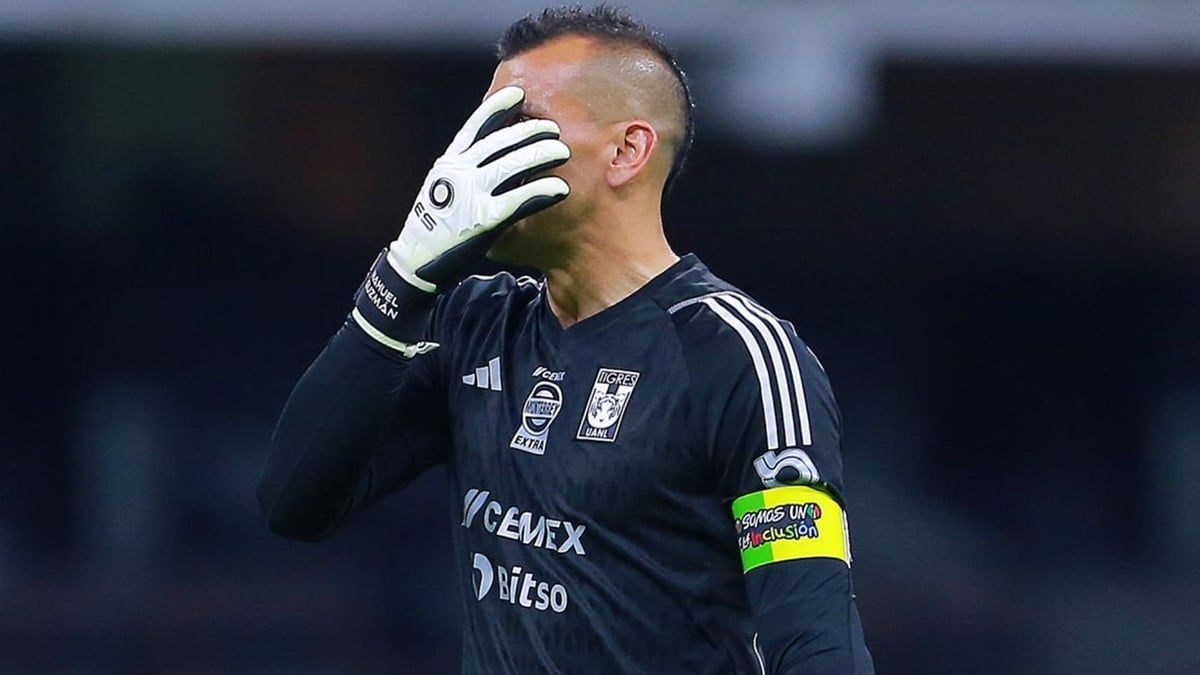 إيقاف حارس 11 مباراة بسبب استخدام شعاع ليزر