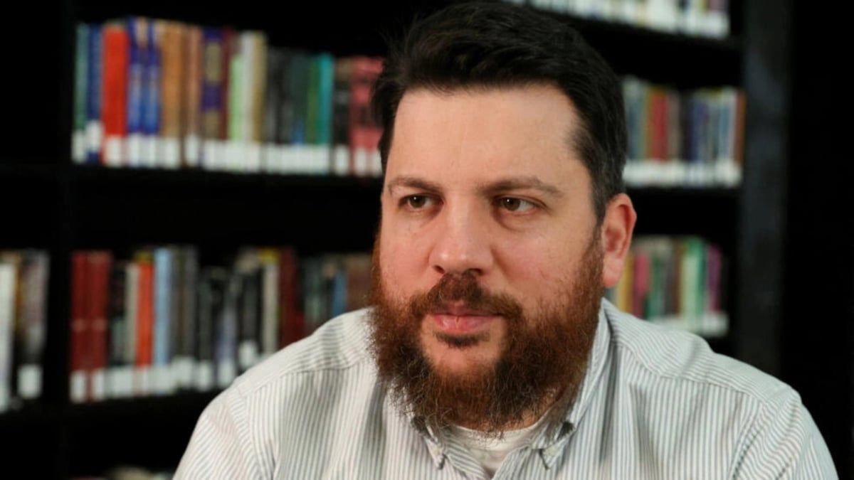 بولندا توقف شخصين في قضية الهجوم على مساعد نافالني السابق في ليتوانيا