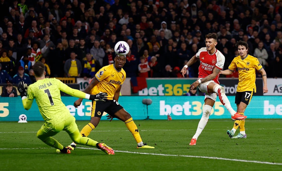 آرسنال يستعيد صدارة الدوري الإنجليزي مؤقتا