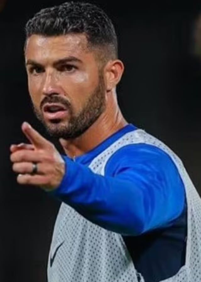 حقيقة صور رونالدو التي ظهر خلالها ملتحيًا