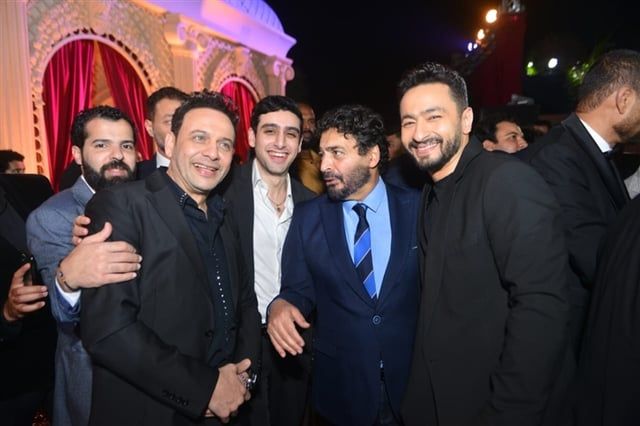 على رأسهم عمرو دياب.. النجوم يحتفلون بزفاف نجل محمد فؤاد (صور)