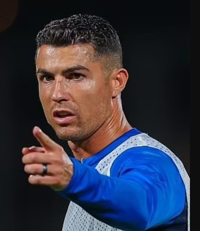 حقيقة صور رونالدو التي ظهر خلالها ملتحيًا