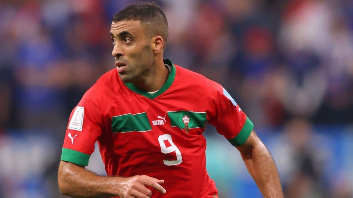 لا يعرف عن أخلاقيات التدريب شيئًا.. هجوم ناري من حمدالله على رينارد