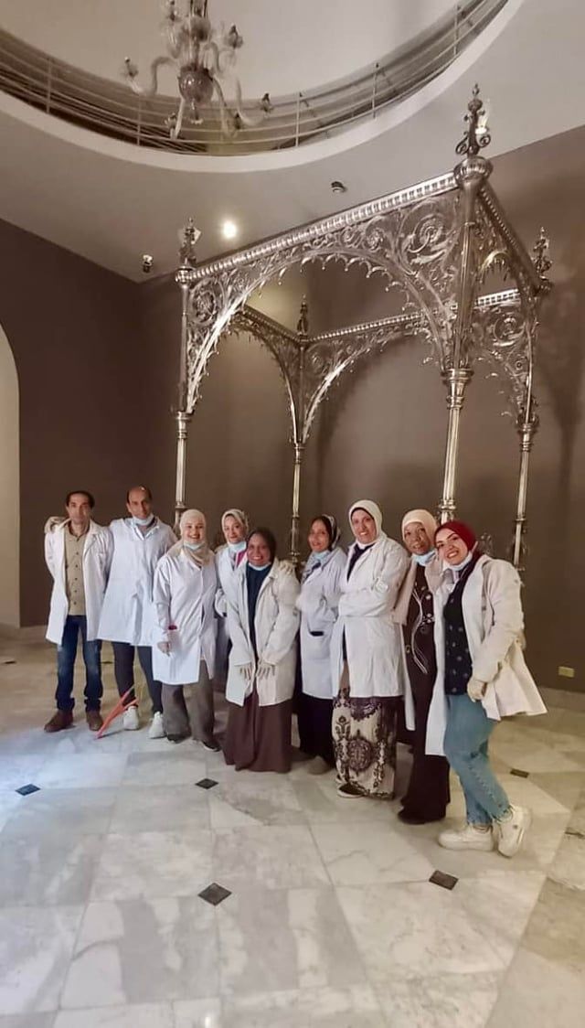 ردا على الشائعات.. السلطات المصرية تنشر صور السرير الأثري المختفي