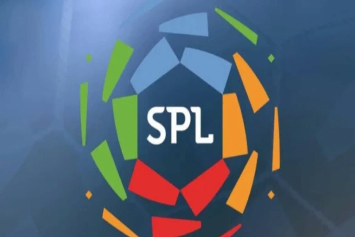 كبار النقاد الرياضيون يخرجون عن صمتهم... قرار مفاجئ وغريب من رابطة الأندية السعودية - موقع الخليج الان