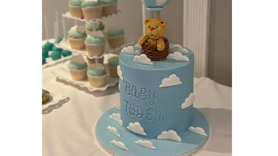 نجم مانشستر سيتي ينتظر طفله الثالث