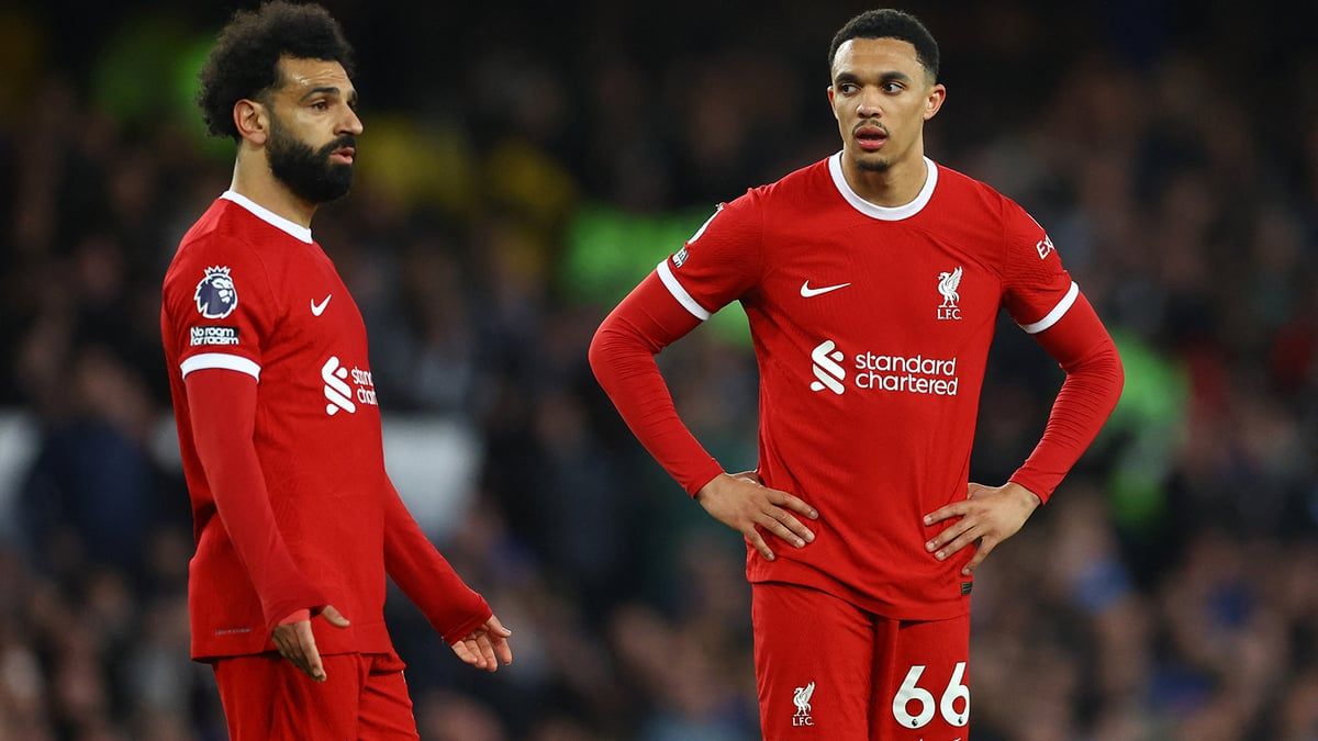 رد فعل حزين من نجم ليفربول بعد الخسارة أمام إيفرتون (فيديو)